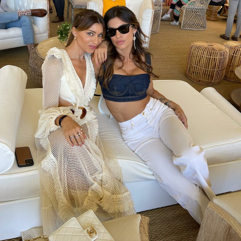 Elisabetta Canalis, Polo is actually fun…. su Instagram per i suoi fan