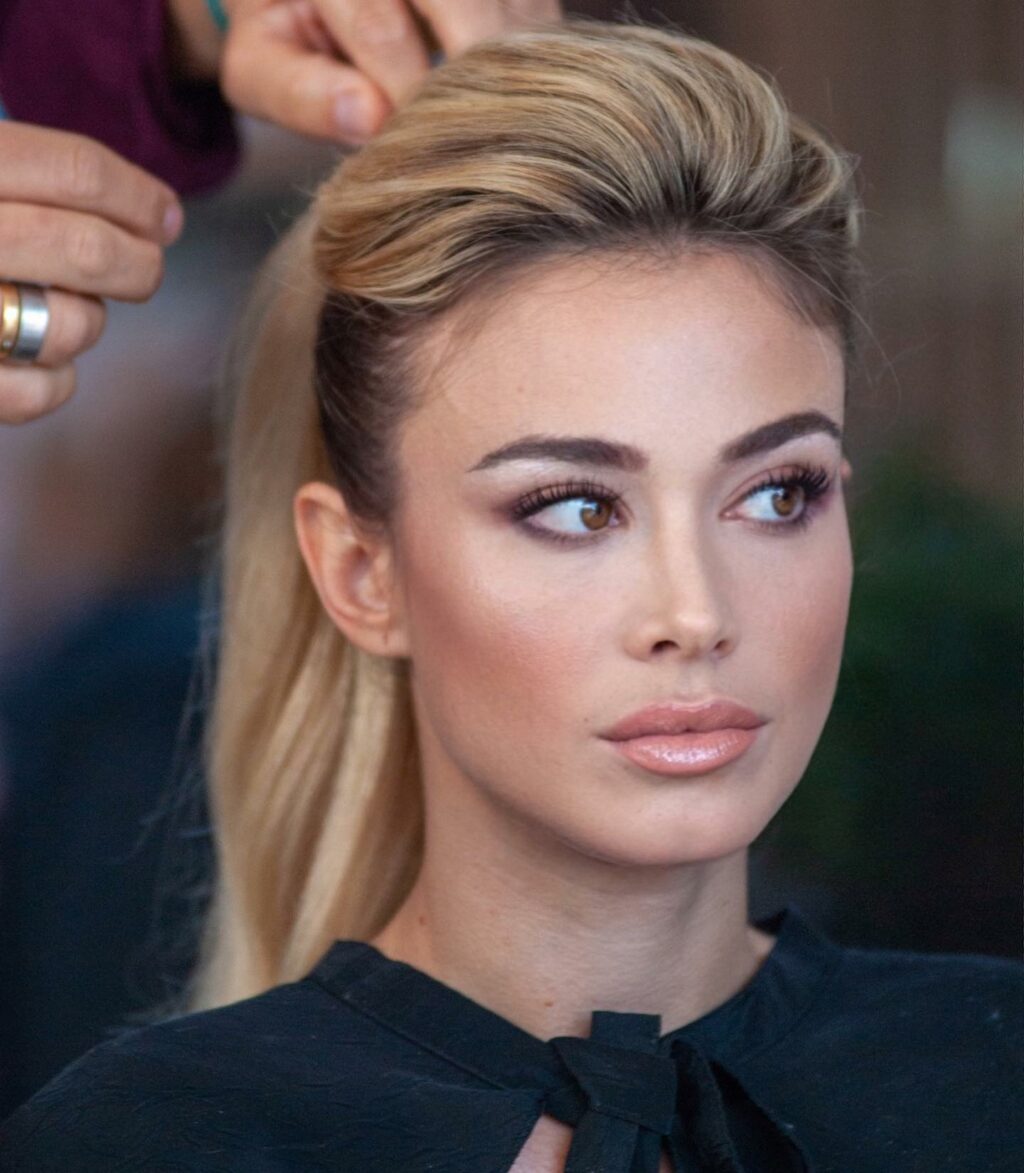 Diletta Leotta, la regina indiscussa della sport broadcasting, ci ha conquistato con il suo sorriso...