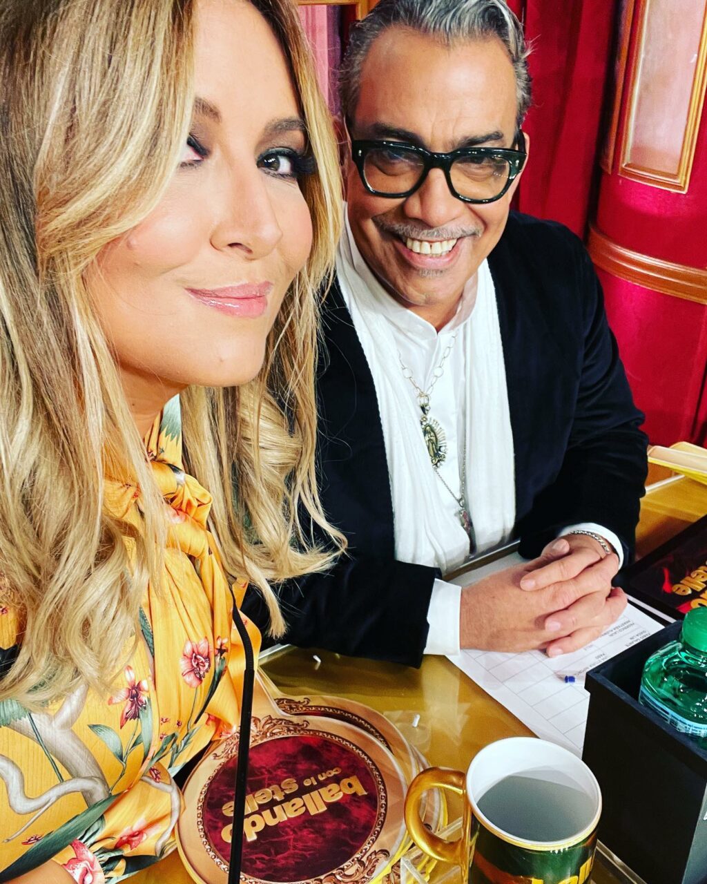 Selvaggia Lucarelli, la regina dei scoop e dei pettegolezzi, la giornalista che sa come tenere la...