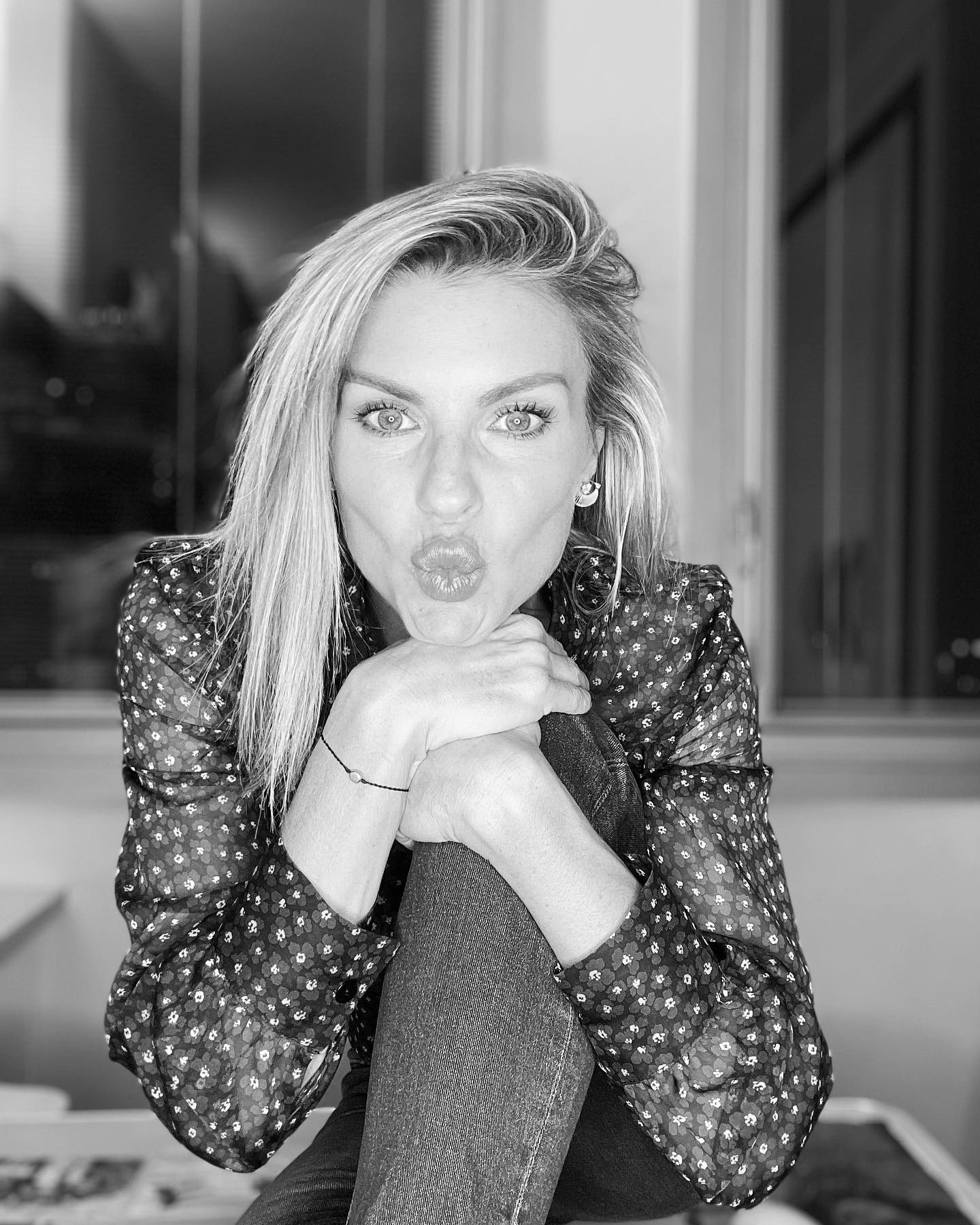 Martina Colombari E comunque sono ancora in piedi
5 giorno
GRAZIE A TUTTI PER I TANTI MESSAGGI CH...