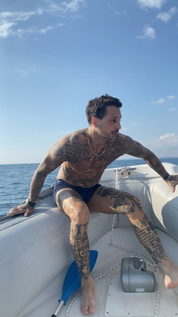 Fabrizio Corona, VIVA LA LIBERTÀ… su Instagram delizia i suoi fan