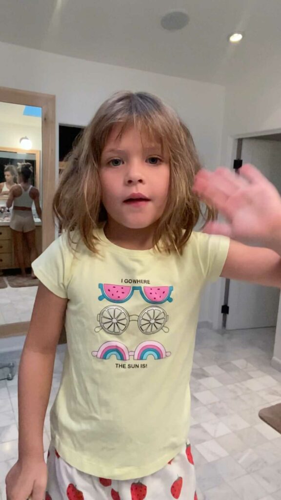 Elisabetta Canalis, Abbiamo guardato insieme il cartone che vedevo da piccola “Siamo fatti così”, ve… su Instagram incanta i suoi fan