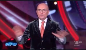 Selvaggia Lucarelli, la regina dei paparazzi e delle polemiche del web, quello che lei non sa non...