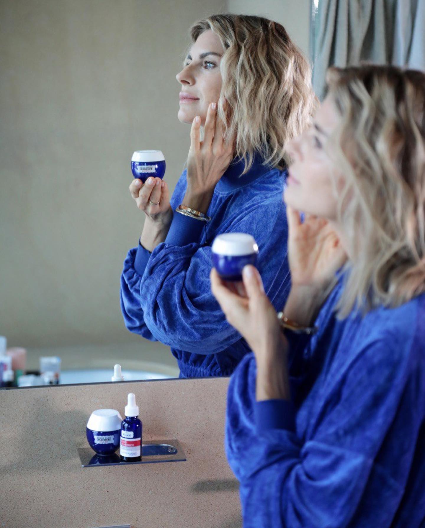 Martina Colombari Il momento della giornata che preferisco?
Quello in cui mi prendo cura di me e ...