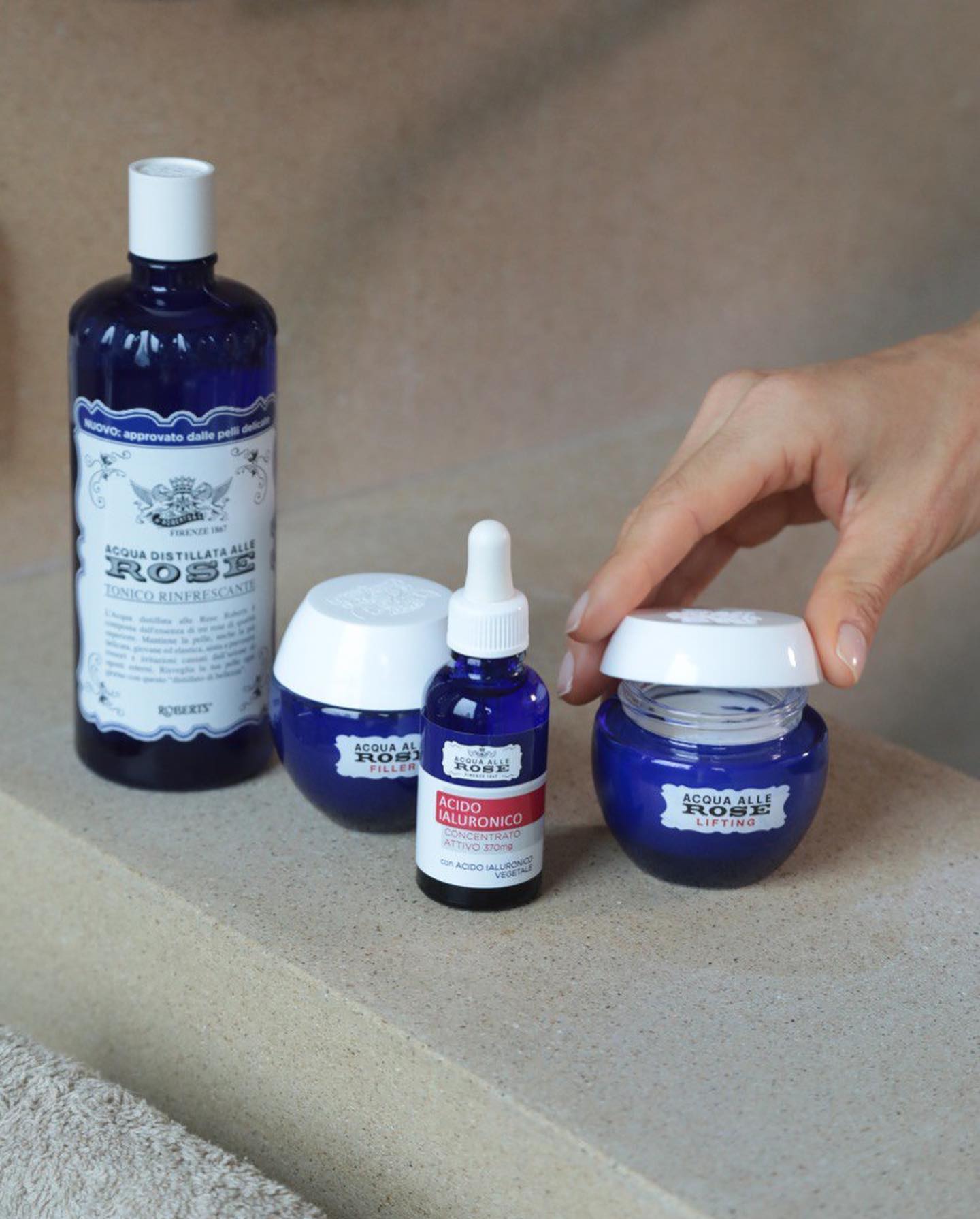 Martina Colombari Il momento della giornata che preferisco?
Quello in cui mi prendo cura di me e ...