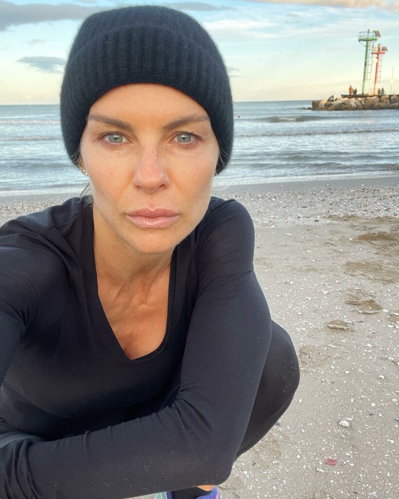 Martina Colombari, “Un certo tipo dì perfezione e’ raggiungibile solo attraverso un’infinita accumu… su Instagram stupisce i suoi fan