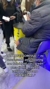 Selvaggia Lucarelli, la regina del gossip italiano, un mix perfetto tra sarcasmo e pungente ironia...