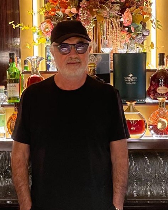 Flavio Briatore Billionaire Dubai, ready for another Dinner and Show experience...