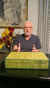 Flavio Briatore, Ancora una volta il governo italiano non riserva alcuna tutela fiscale per gli i… su Instagram per i suoi fan