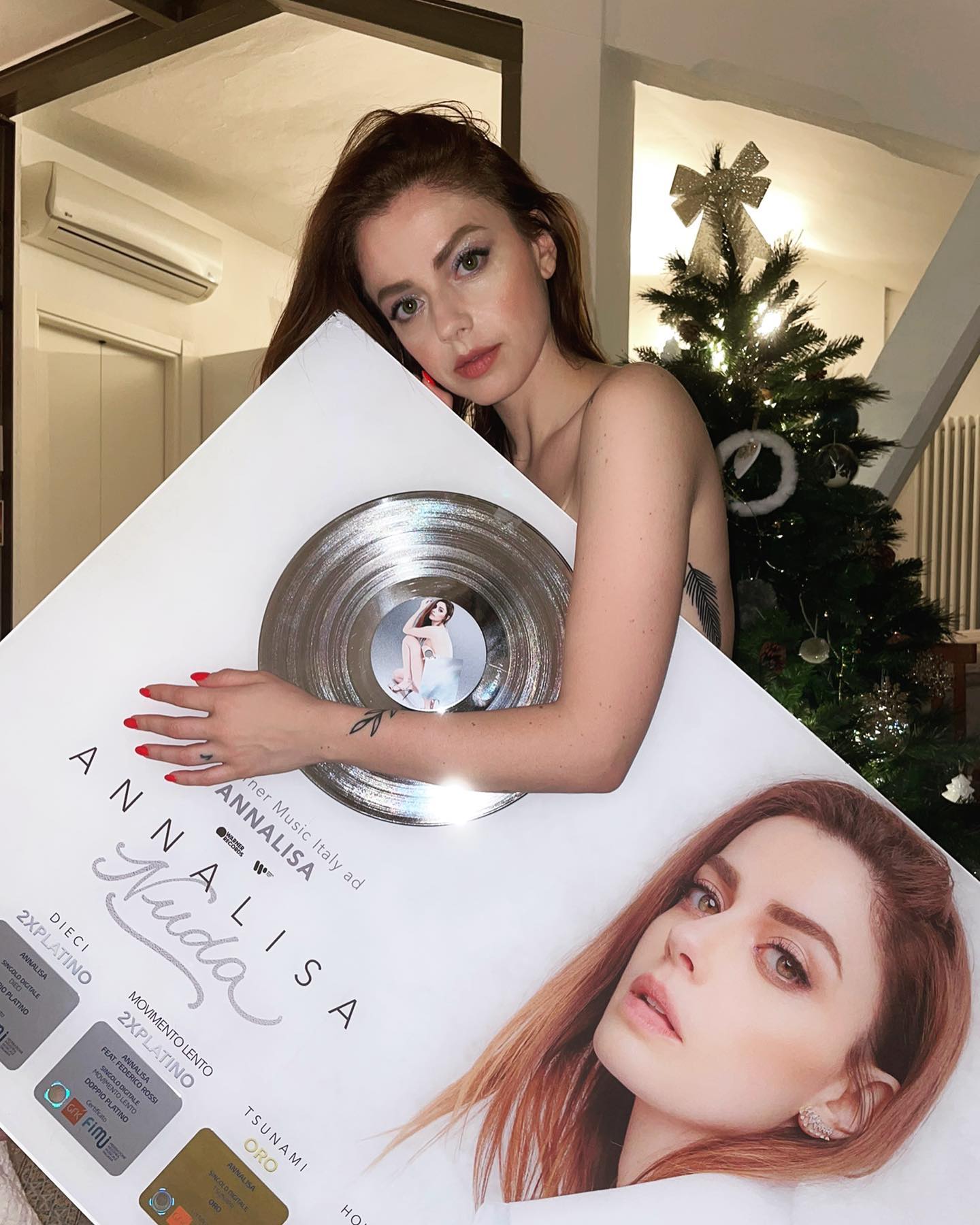 Annalisa Oggi ho ricevuto un regalo di Natale in anticipo e non ho resistito
Con questo...