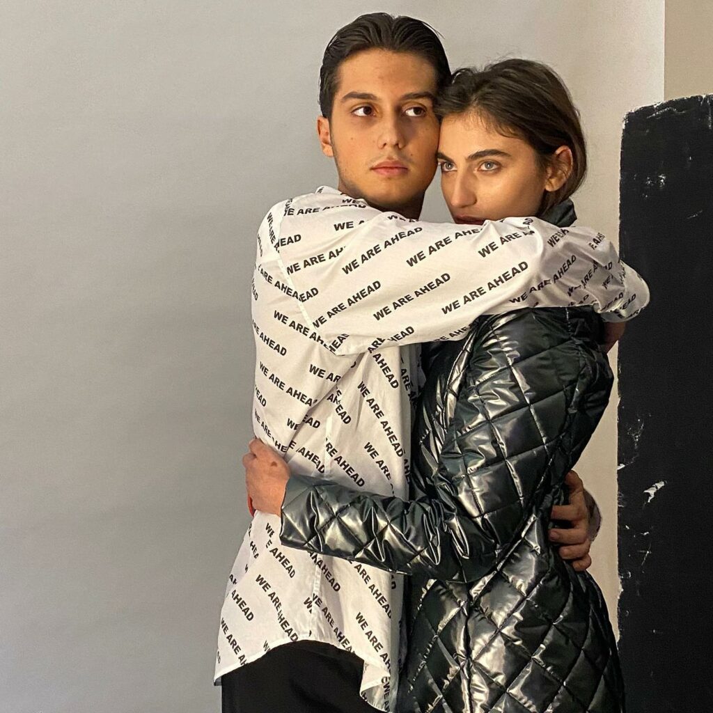 Fabrizio Corona, il re dei paparazzi italiani, ha sempre avuto una passione per l'arte di rubare...