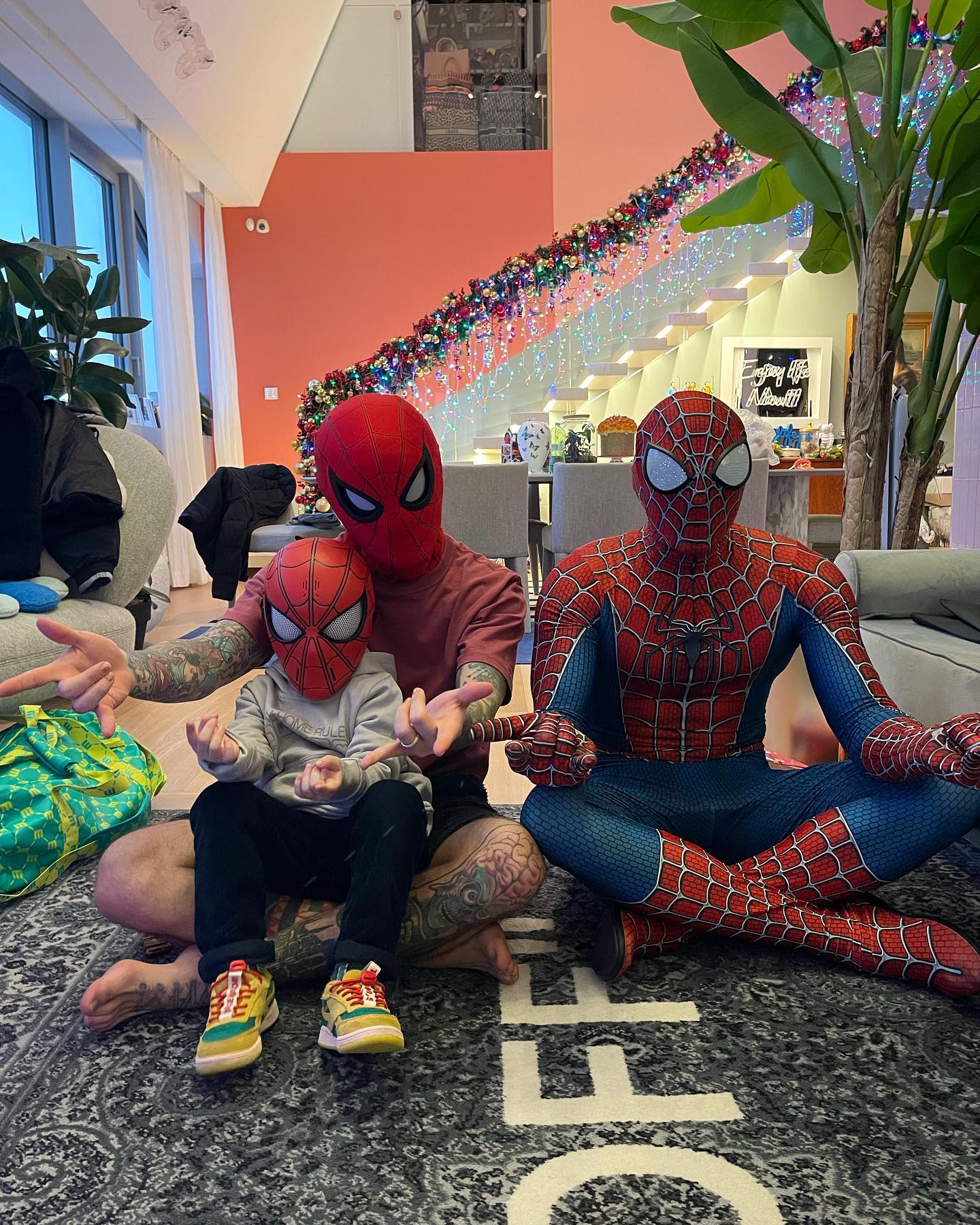 Fedez Quando preferisci Spider-Man a Babbo Natale
Grazie di cuore per questa belliss...