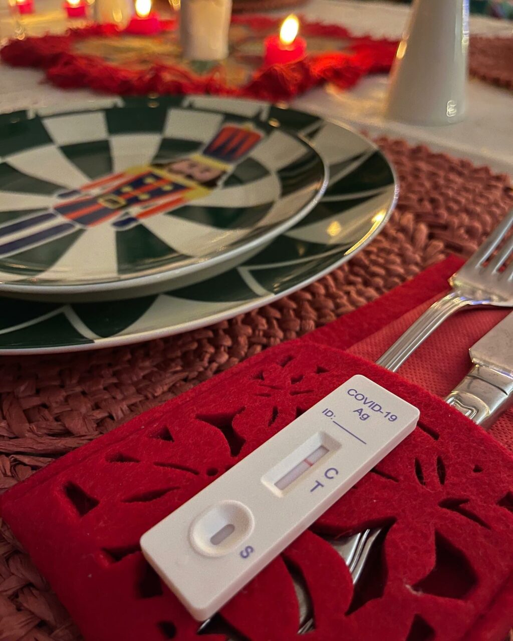 Selvaggia Lucarelli, Mise en place Natale 2021. Auguri!… su Instagram delizia i suoi fan