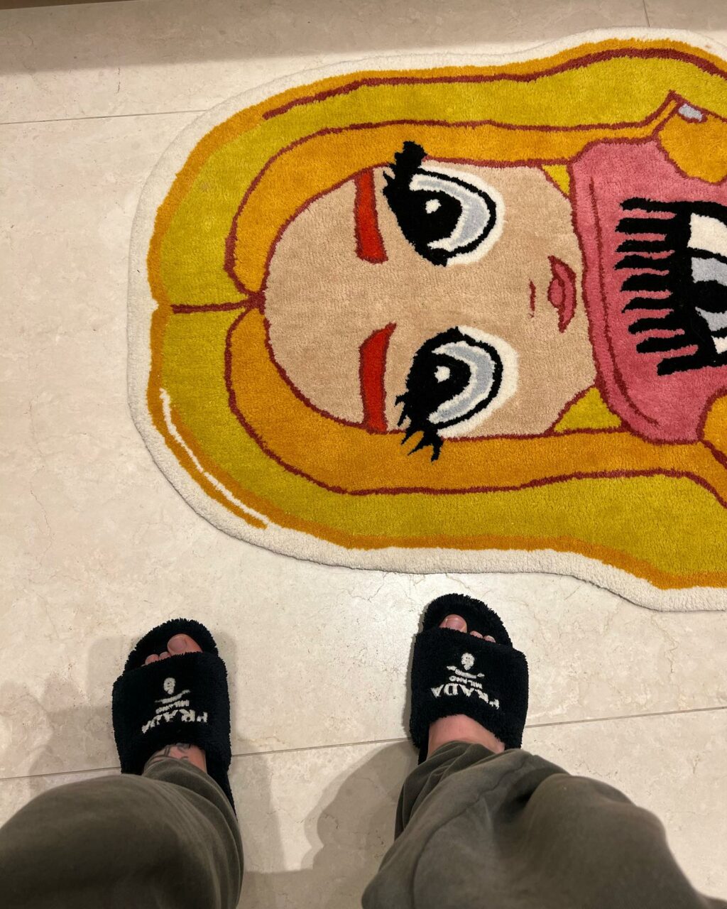 Fedez, POV: quando faccio la cacca  mi fissa… su Instagram incanta i suoi fan