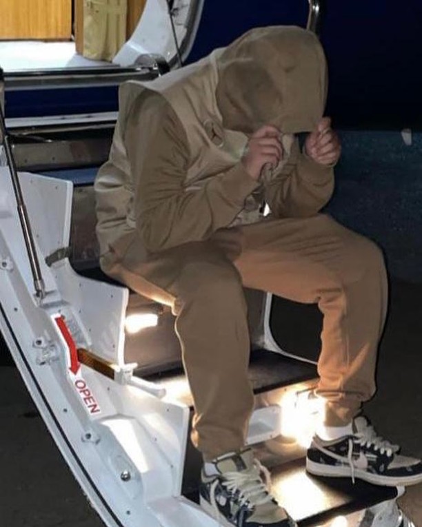 Flavio Briatore, il magnate italiano dalle mille vite: imprenditore, playboy, manager e personaggio...