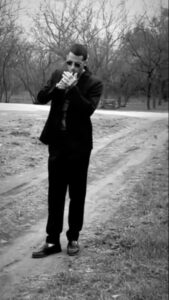 Il mondo di Fabrizio Corona è simile a un caos creativo in cui scandali e polemiche si alternano...