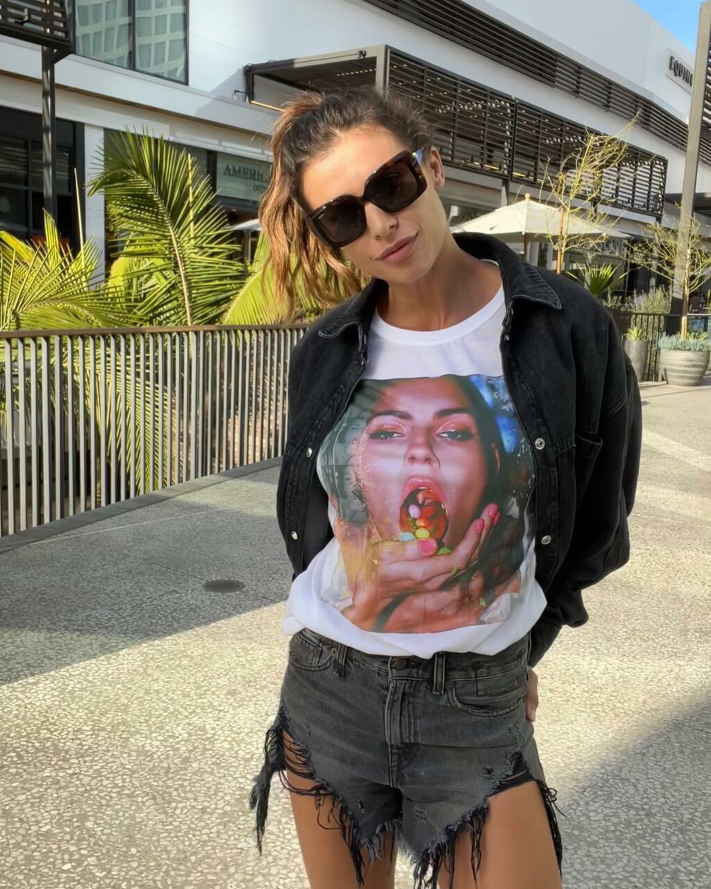Elisabetta Canalis, la regina italiana della TV e del gossip, ha conquistato il cuore di tantissimi...
