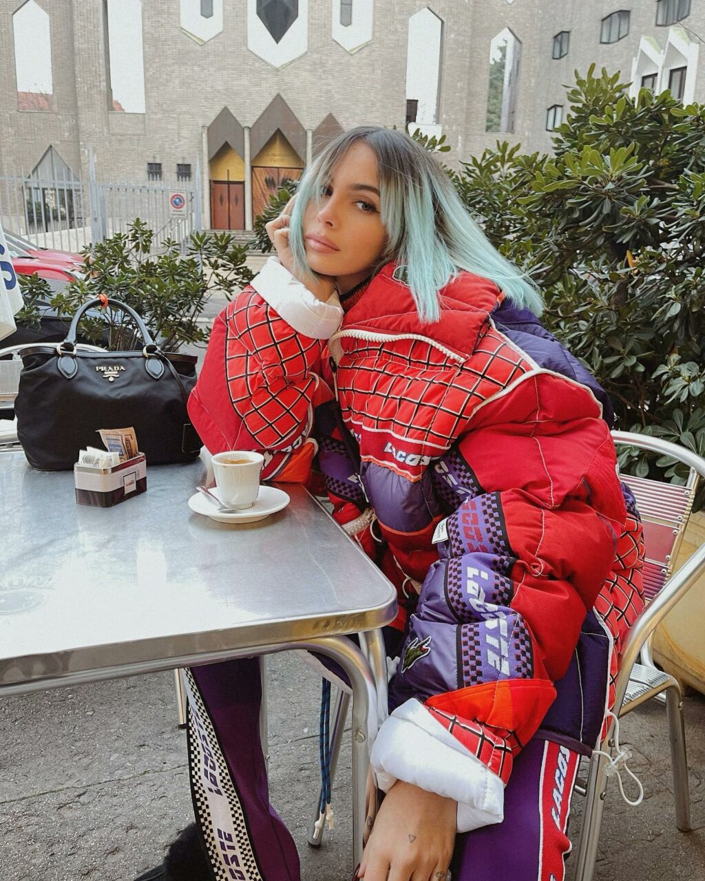 Rose Villan, la donna dalle mille facce e dai mille talenti. Chi è veramente Rose Villan? Una...