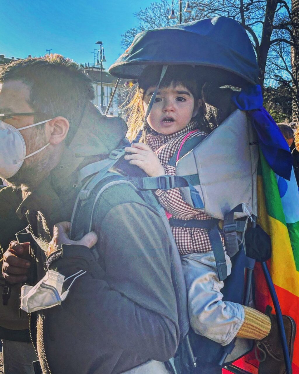 Cari lettori, oggi ci tuffiamo nel mondo selvaggio e sempre piccante di Selvaggia Lucarelli, la...