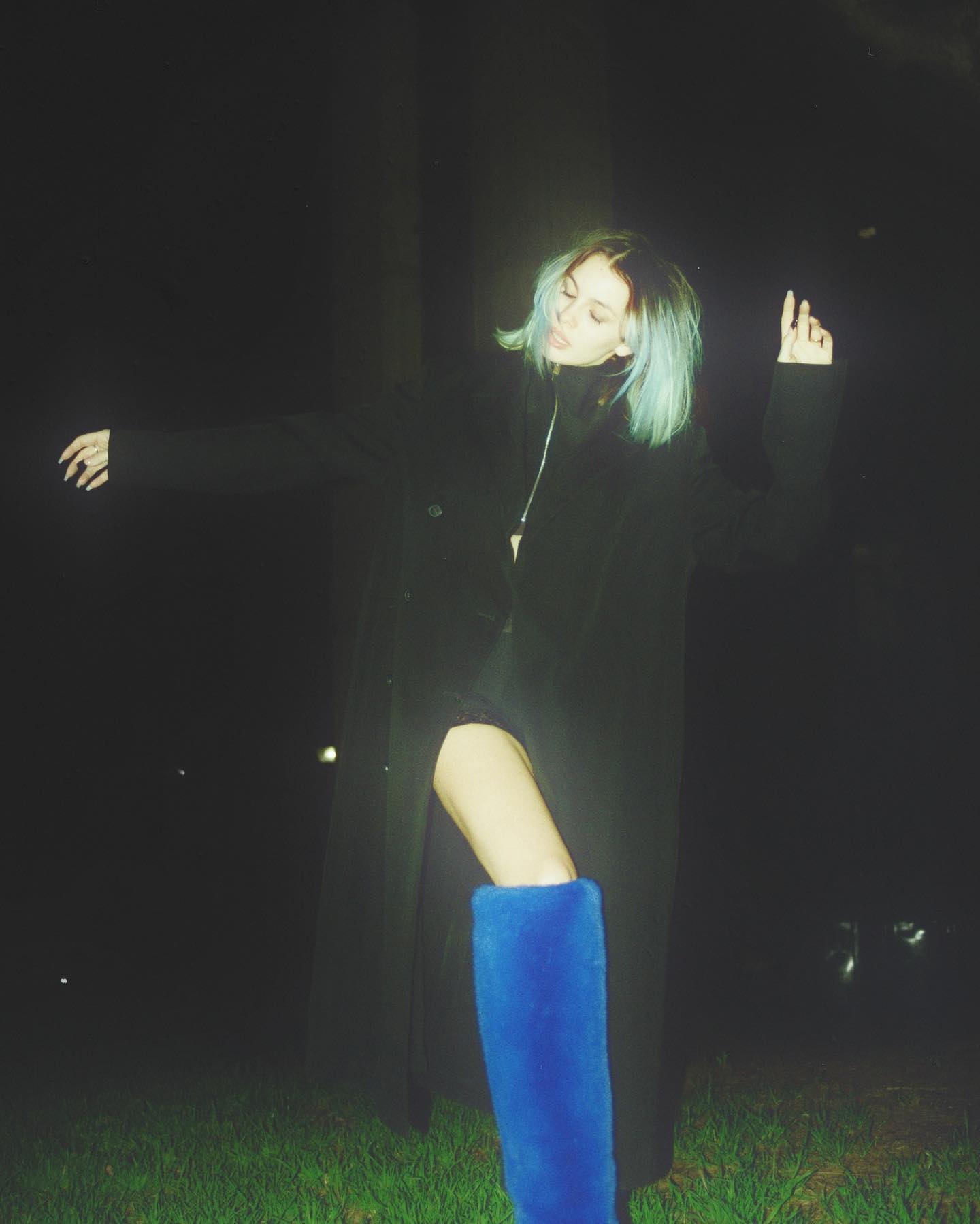 Rose Villan tag someone you hate
pics by devil boy...