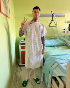 Fedez, Settimana scorsa ho scoperto di avere un raro tumore neuroendocrino del pancreas… su Instagram per i suoi fan
