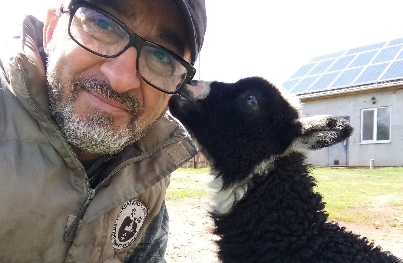 Elisabetta Canalis Oggi è passato un mese esatto dall’ ultimo Whatsapp di Andrea Cisternino in cui...