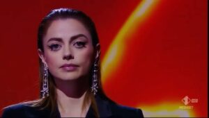 Annalisa, E di certo la bomba atomica, se usata per davvero, in una guerra su vasta scala,… su Instagram delizia i suoi fan