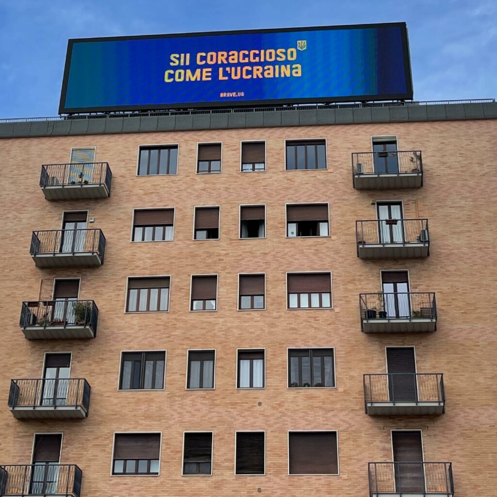 Selvaggia Lucarelli, la regina dei social media e dell'ironia a tutto tondo! Con il suo acume e la...