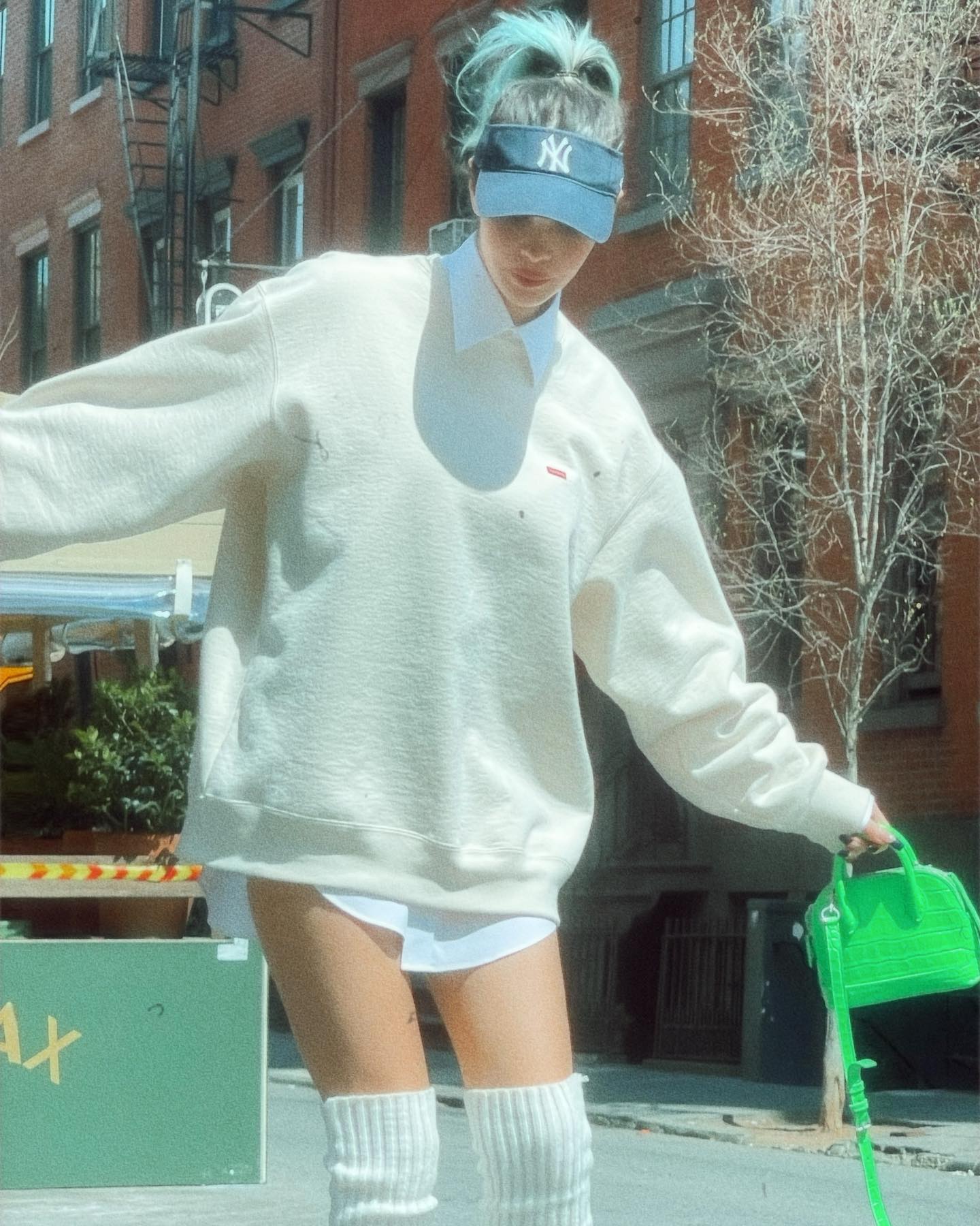 Rose Villan so che mi ringrazierai un giorno baby, au revoir “AU REVOIR” nel nuovo tape di ...