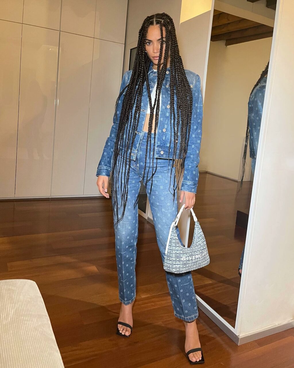 Elodie, … su Instagram stupisce i suoi fan