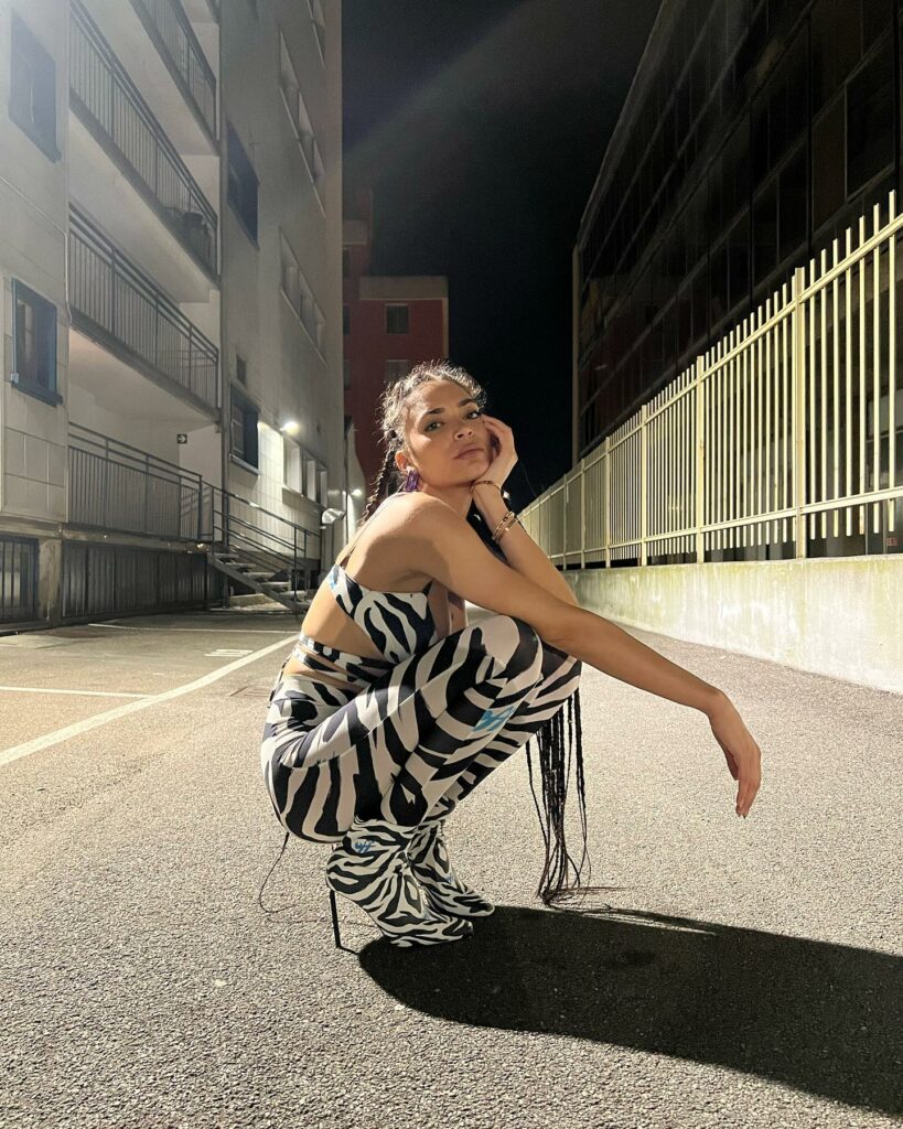 Elodie, Fuori fuoco… su Instagram incanta i suoi fan