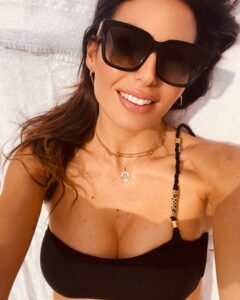 Elisabetta Gregoraci, Beautiful sunny days… su Instagram per i suoi fan