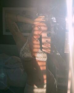 Rose Villan è una donna dal carattere forte e deciso, capace di affrontare qualsiasi sfida con...