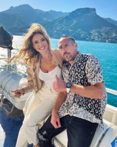 Diletta Leotta, Nella nuova puntata di  vi portiamo in mare aperto tra pescatori, sogni di salve… su Instagram incanta i suoi fan