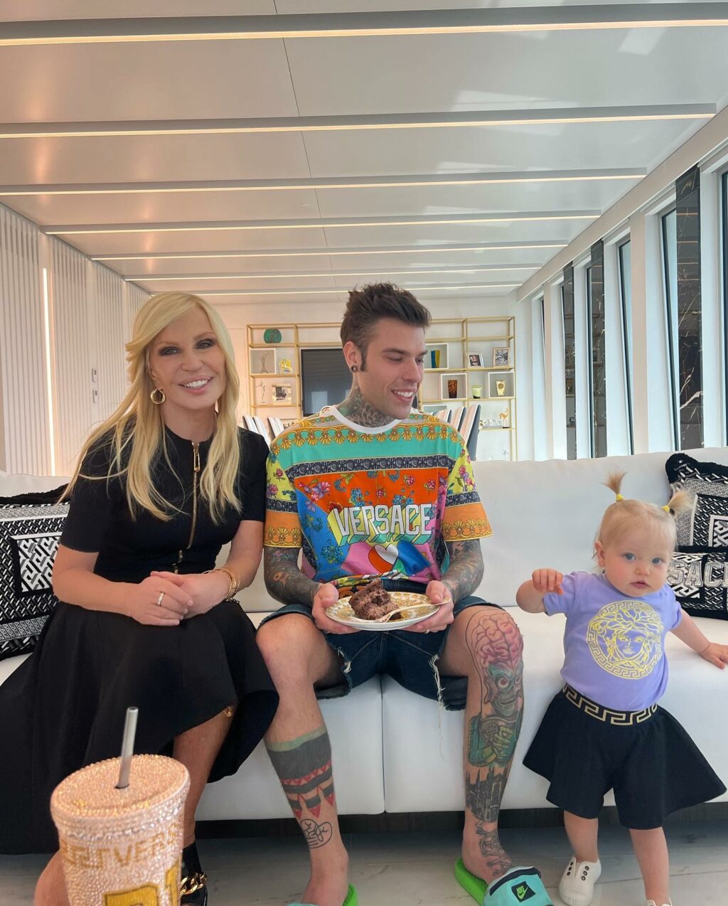 Fedez, Vittoria meets zia Donatella… su Instagram per i suoi fan