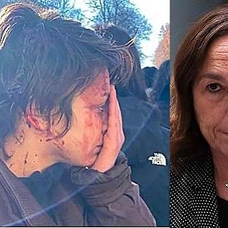 Selvaggia Lucarelli Giovedì mattina sono venuti sei gentili carabinieri in casa mia per effettuare u...