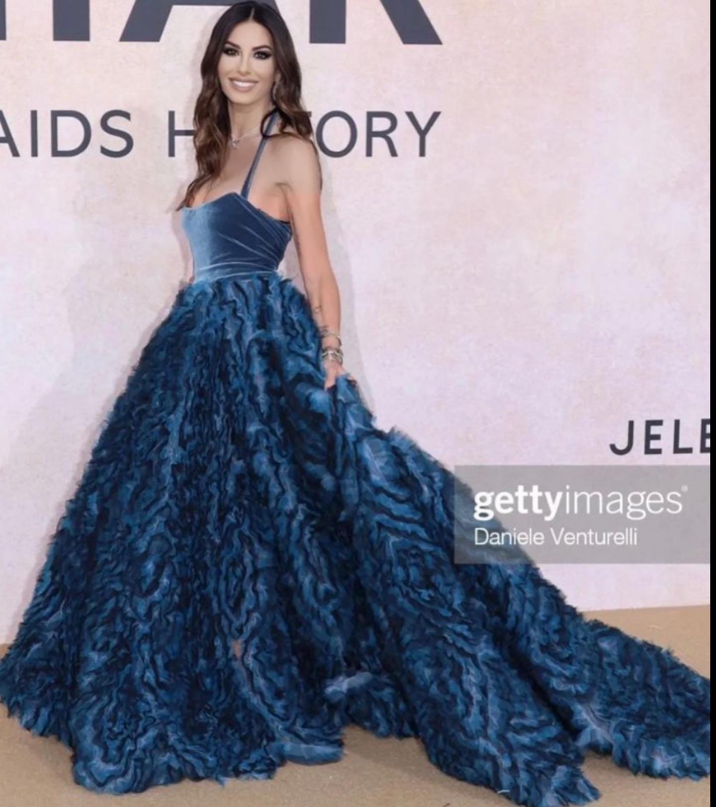 Elisabetta Gregoraci Last night red carpet for  
Dress: 
Gioielli: SKYDIAM
Mua:  
Stylist: 
Thank yo...