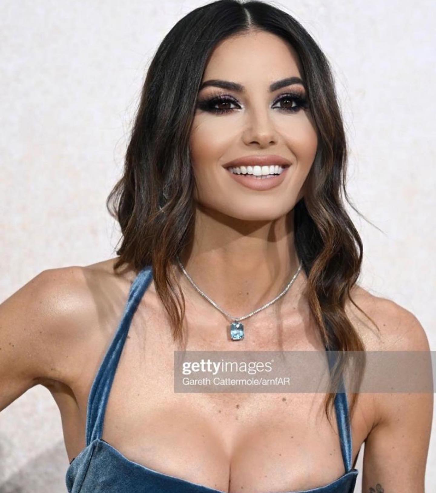 Elisabetta Gregoraci Last night red carpet for  
Dress: 
Gioielli: SKYDIAM
Mua:  
Stylist: 
Thank yo...