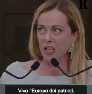 Selvaggia Lucarelli, Non è solo quello che dice, ma come lo dice. Lo sguardo minaccioso, il tono di v… su Instagram per i suoi fan