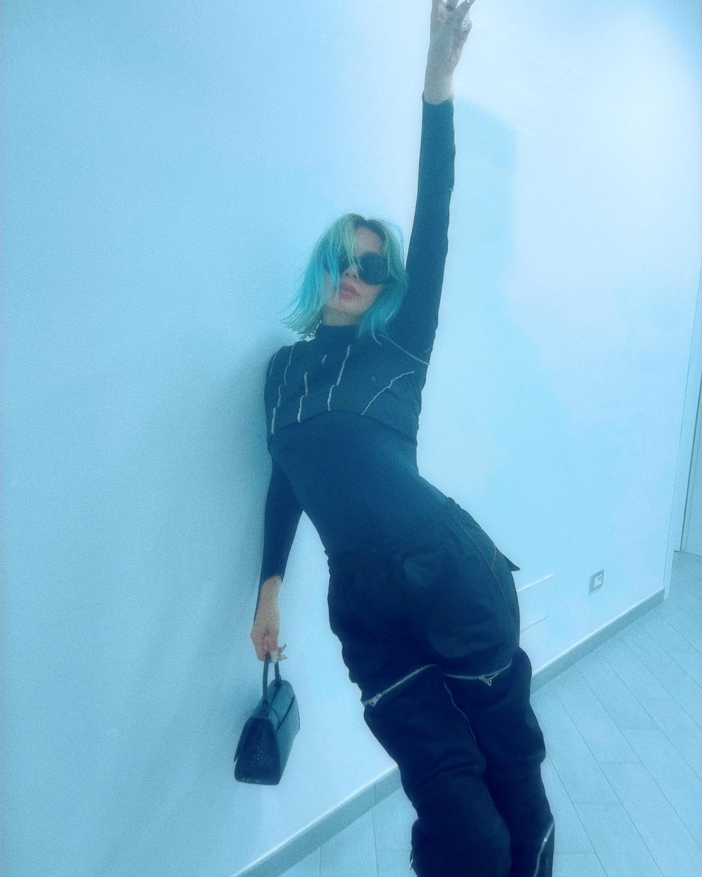 Rose Villan se questo tour non mi uccide lo uccido io...