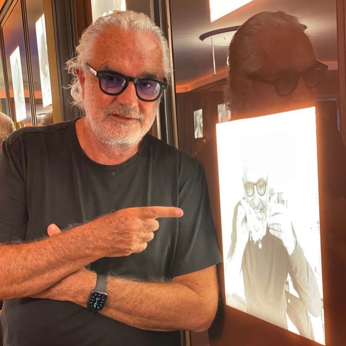 Flavio Briatore Stasera alle 23,35 saro’ su Rai 1 a In collegamento da Vi aspetto!...