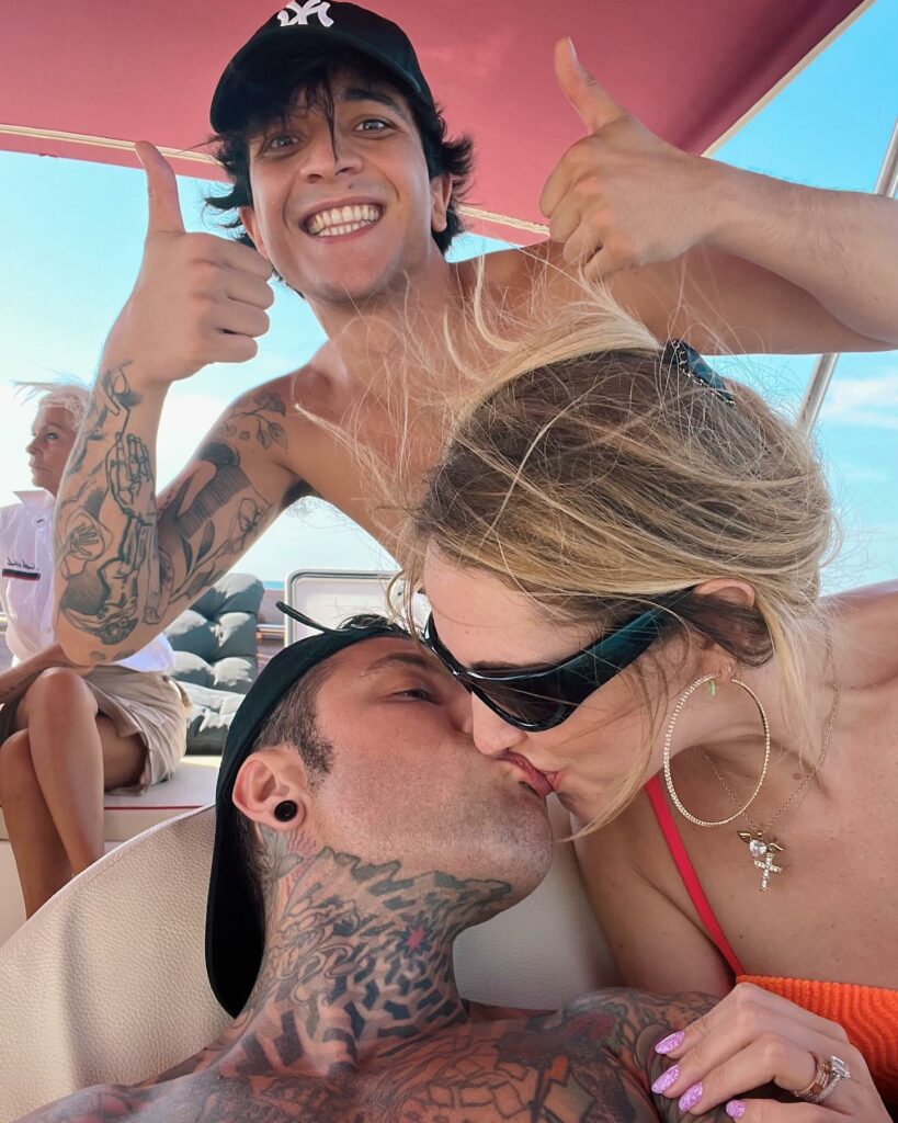 Fedez, Best of these days… su Instagram saluta i suoi fan