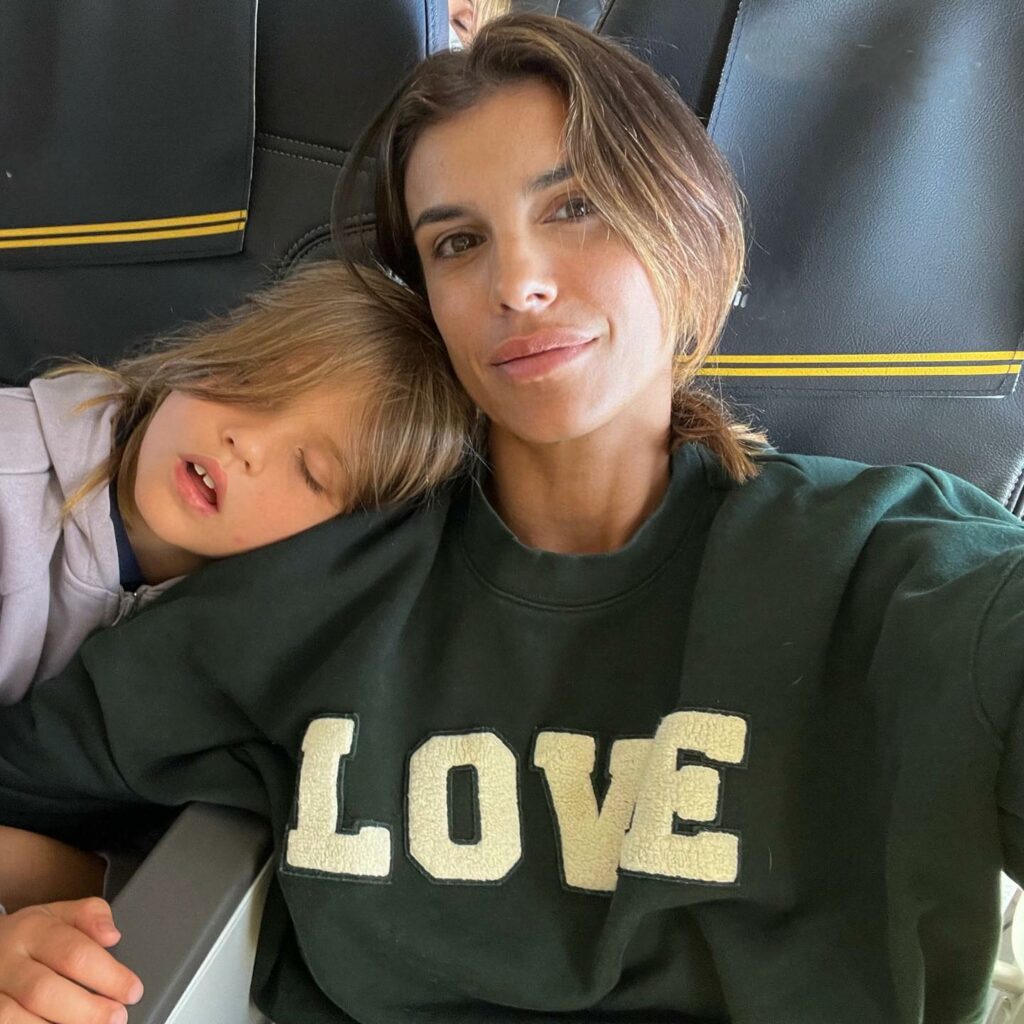 Elisabetta Canalis, Off to… su Instagram saluta i suoi fan