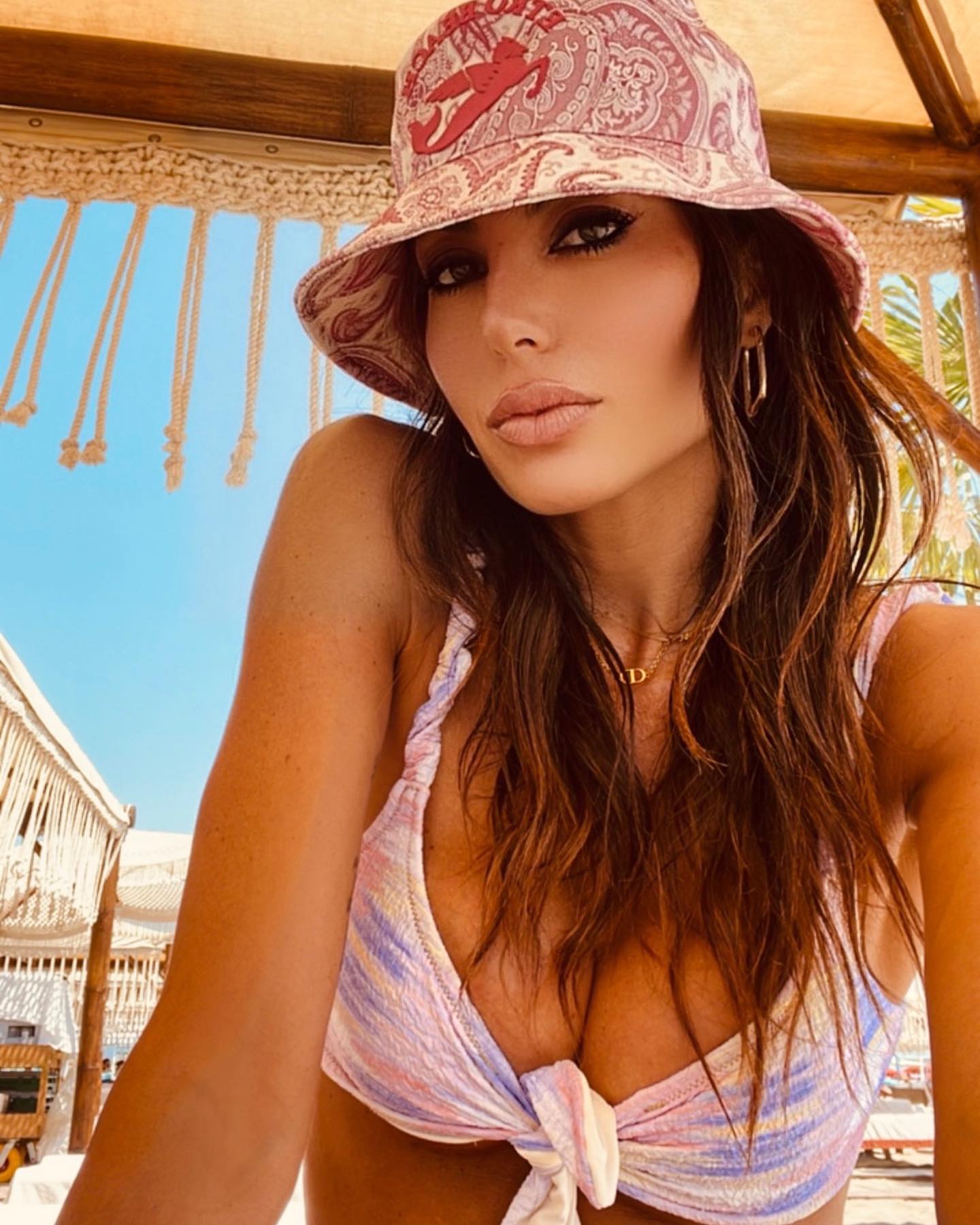 Elisabetta Gregoraci Buongiorno...