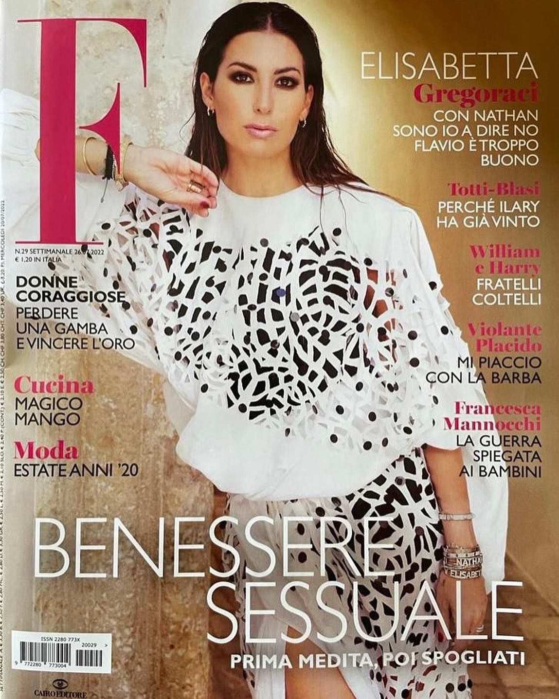 Elisabetta Gregoraci My New Cover  Out Now ! 
Thanks 


Photo:  
Stylist:  
Mua:...