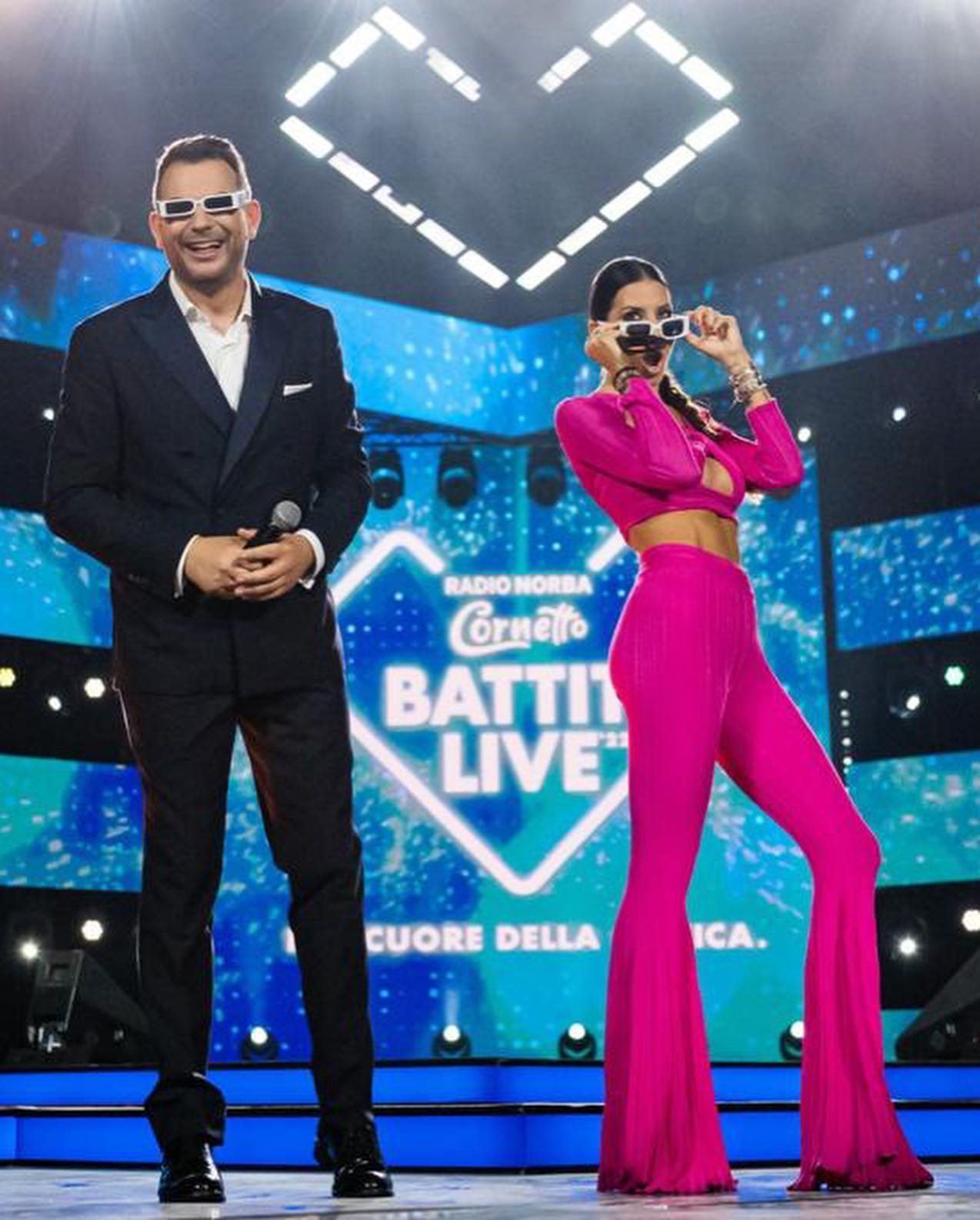 Elisabetta Gregoraci Ready to start
4ª puntata di
Voglia di Ballare, di scatenarci insieme !
S...