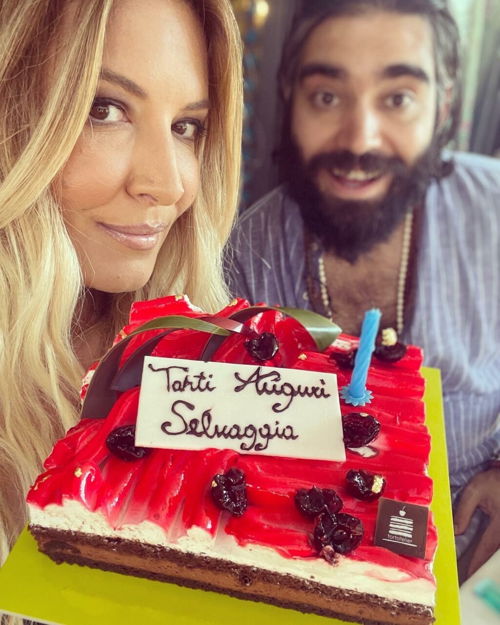 Selvaggia Lucarelli: la regina indiscussa del gossip, l'esperta di pettegolezzi, la giornalista che...