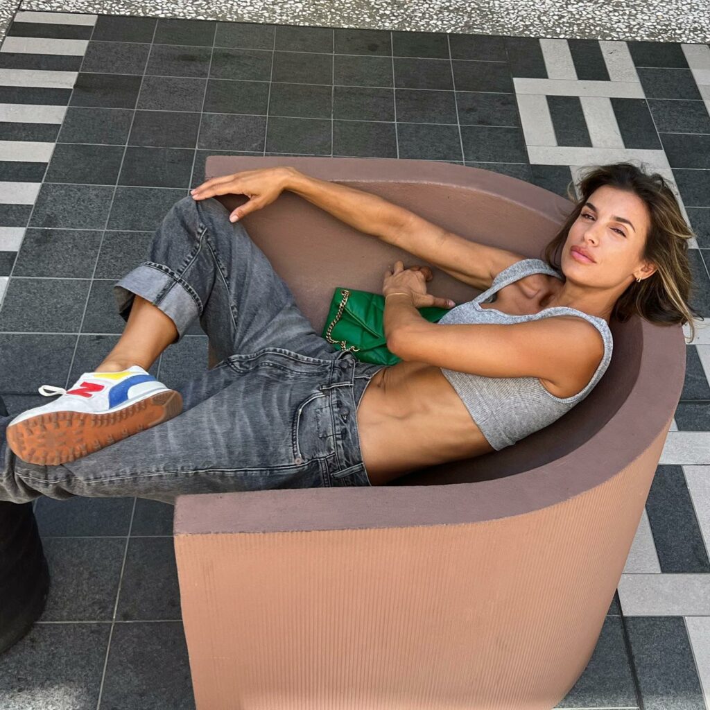 Elisabetta Canalis, … su Instagram per i suoi fan