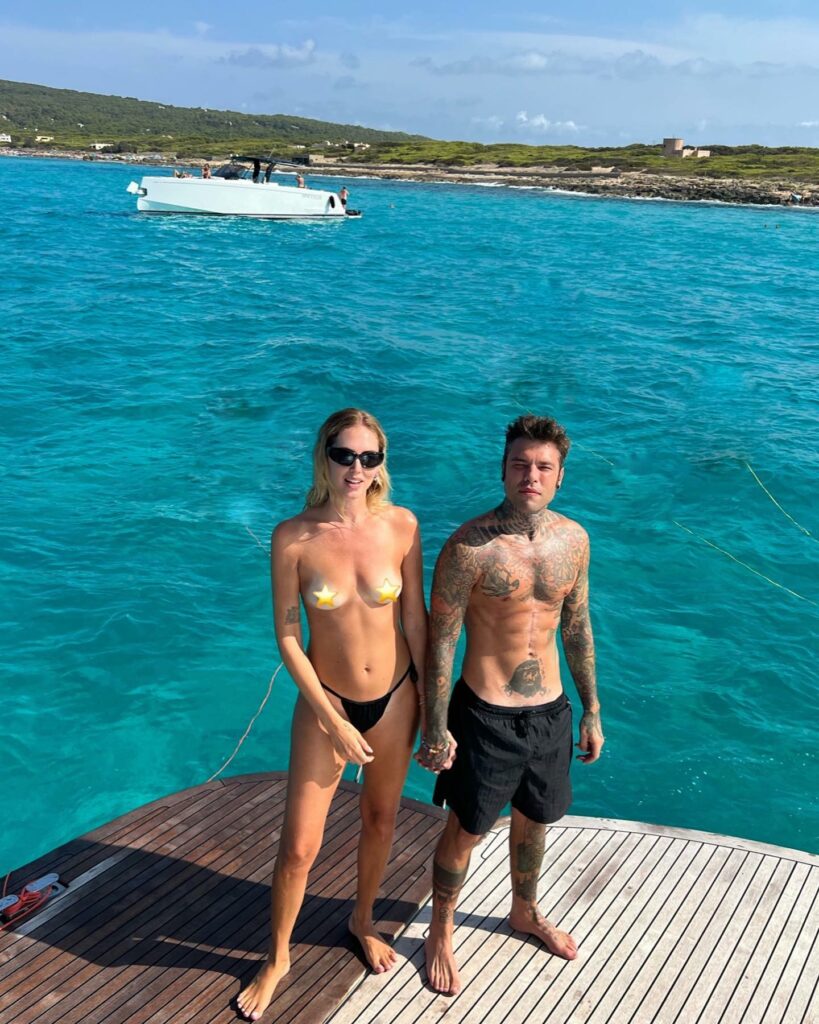Fedez, Tettine… su Instagram incanta i suoi fan