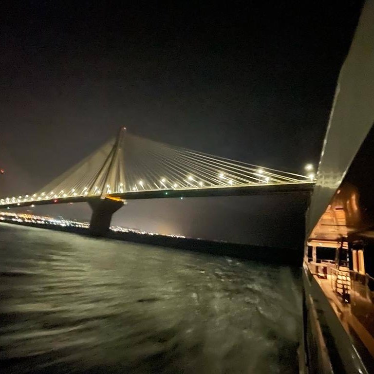 Flavio Briatore Lo splendido ponte di Patrasso, Grecia...